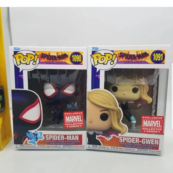 Funko Spider-Man Across the Spider-Verse Marvel Collector Corps Box Size XL NEW - Picture 9 of 15